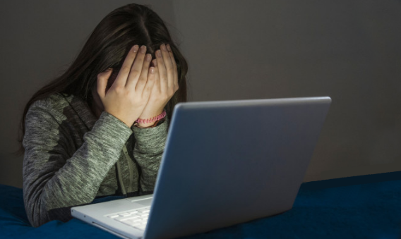 Cyber-Mobbing